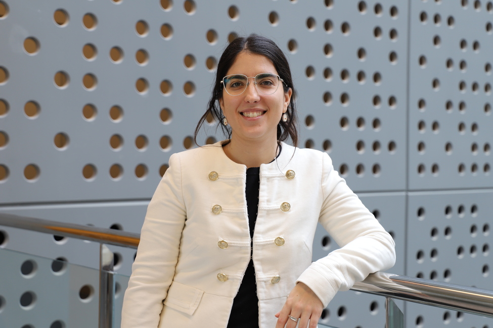 Ana Angulo-Urarte, from the Josep Carreras Institute, receives the Junior Leader Retaining grant from la Caixa Foundation